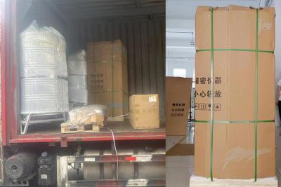 元旦來臨，盛懷工廠的工人們仍然在緊張的生產和發貨