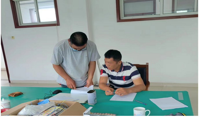 客戶參觀次氯酸發生器廠家